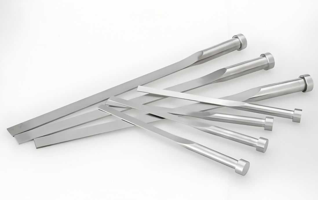 塑料模具设计中扁顶针设计完全指南：材质选择与应用要点